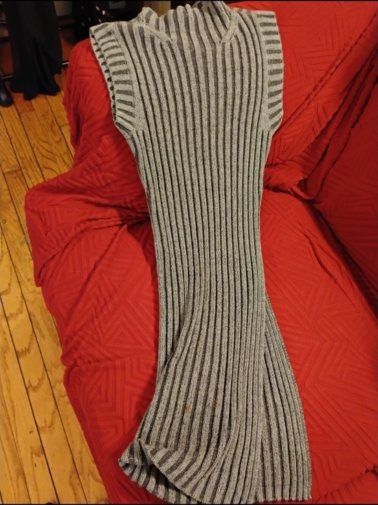Express Gray Ribbed Mock Neck Sleeveless Tunic Top 16 p2p - Picture 7 of 7